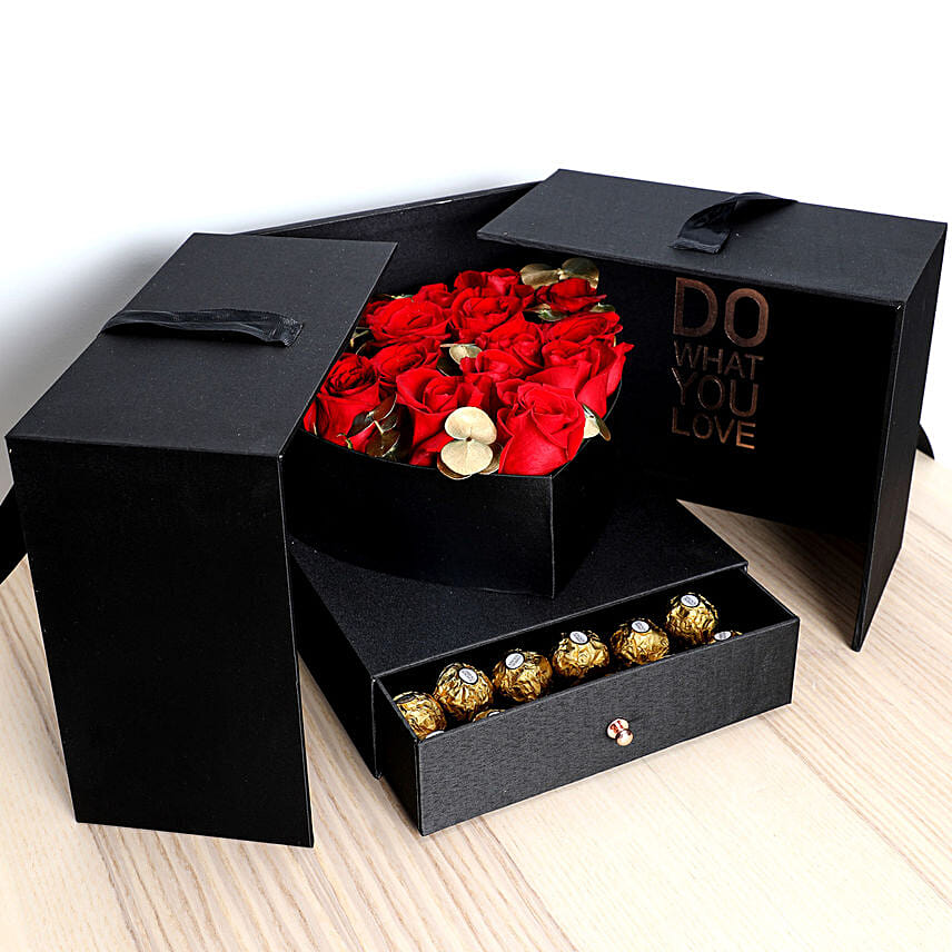 Online Chocolate Box with Red Roses