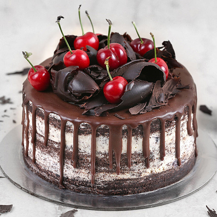 Delicate Black Forest Eggless Cake- 1.5 Kg