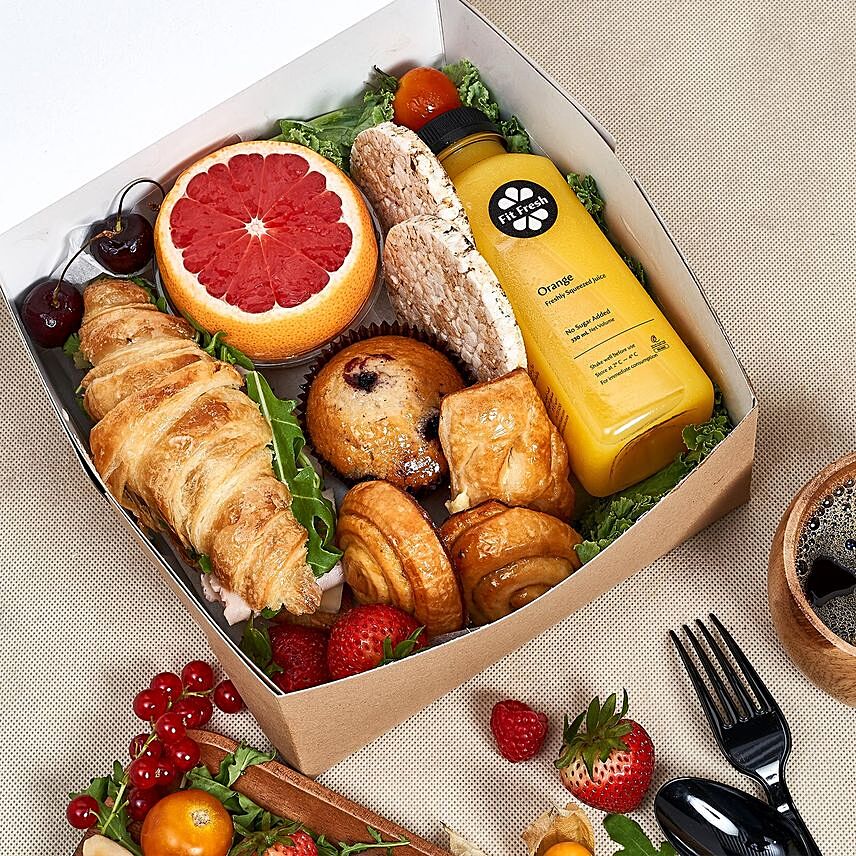 Online Breakfast Box For One Gift Delivery in UAE - FNP