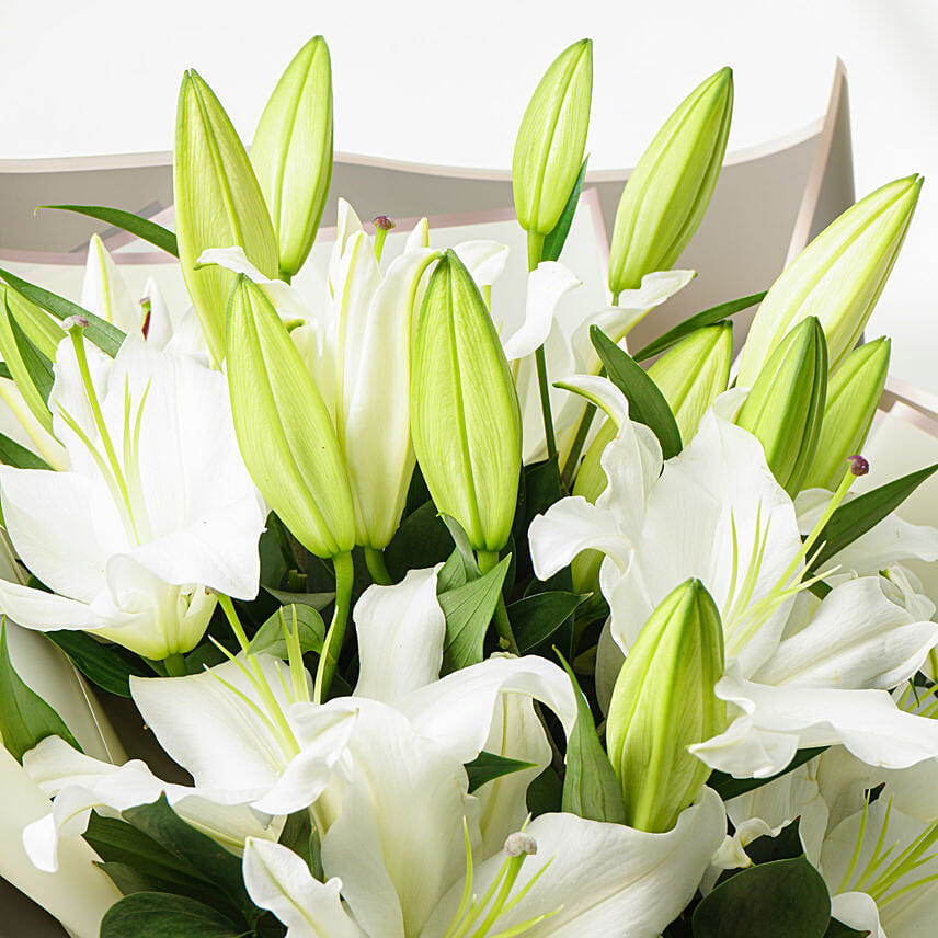 Online Beautiful Lilies Bouquet Gift Delivery in UAE FNP